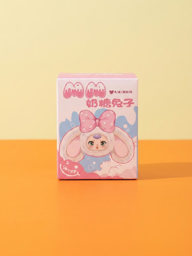 Peluche Mystère MM Milk Candy « Lapin Bonbon » — Charm de Sac & Porte-Clés