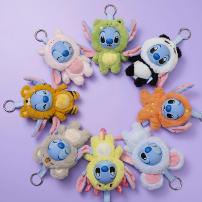 Porte-Clés Peluche Disney YuYus Stitch Série Animaux Mignons — Figurine Mystère en Boîte Surprise (12 cm)