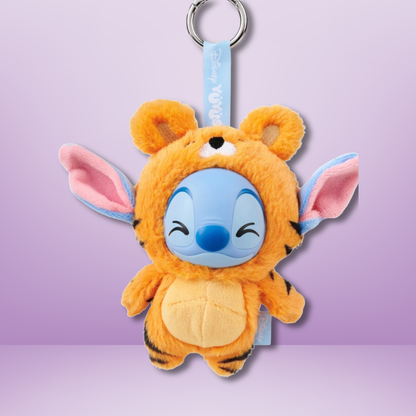 Porte-Clés Peluche Disney YuYus Stitch Série Animaux Mignons — Figurine Mystère en Boîte Surprise (12 cm)